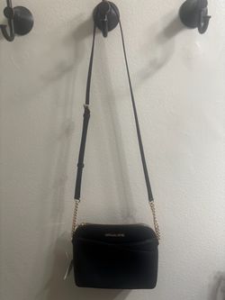 Brand New Michael Kors Jet Set Travel Medium Dome Crossbody