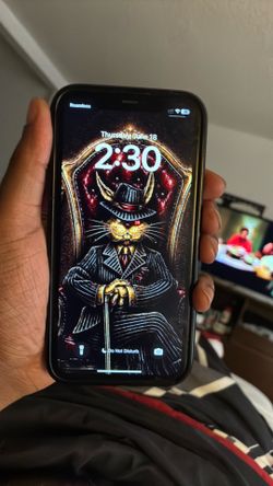 iPhone 11 grey