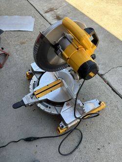 De Walter Electrical Show Saw