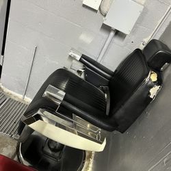 Black Barber Chair $300  