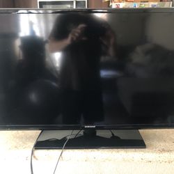 Samsung TV 32 Inch