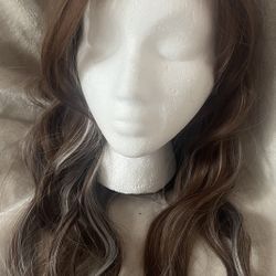 “Tanya” 20”  3/4 Wig (No Bangs)