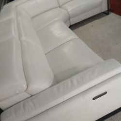 SECTIONAL GENUINE LEATHER RECLINER ELECTRIC WHITE COLOR.. DELIVERY SERVICE AVAILABLE 💥🚚💥