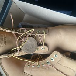 Timberlands Size 10.5 /box -Great Condition 