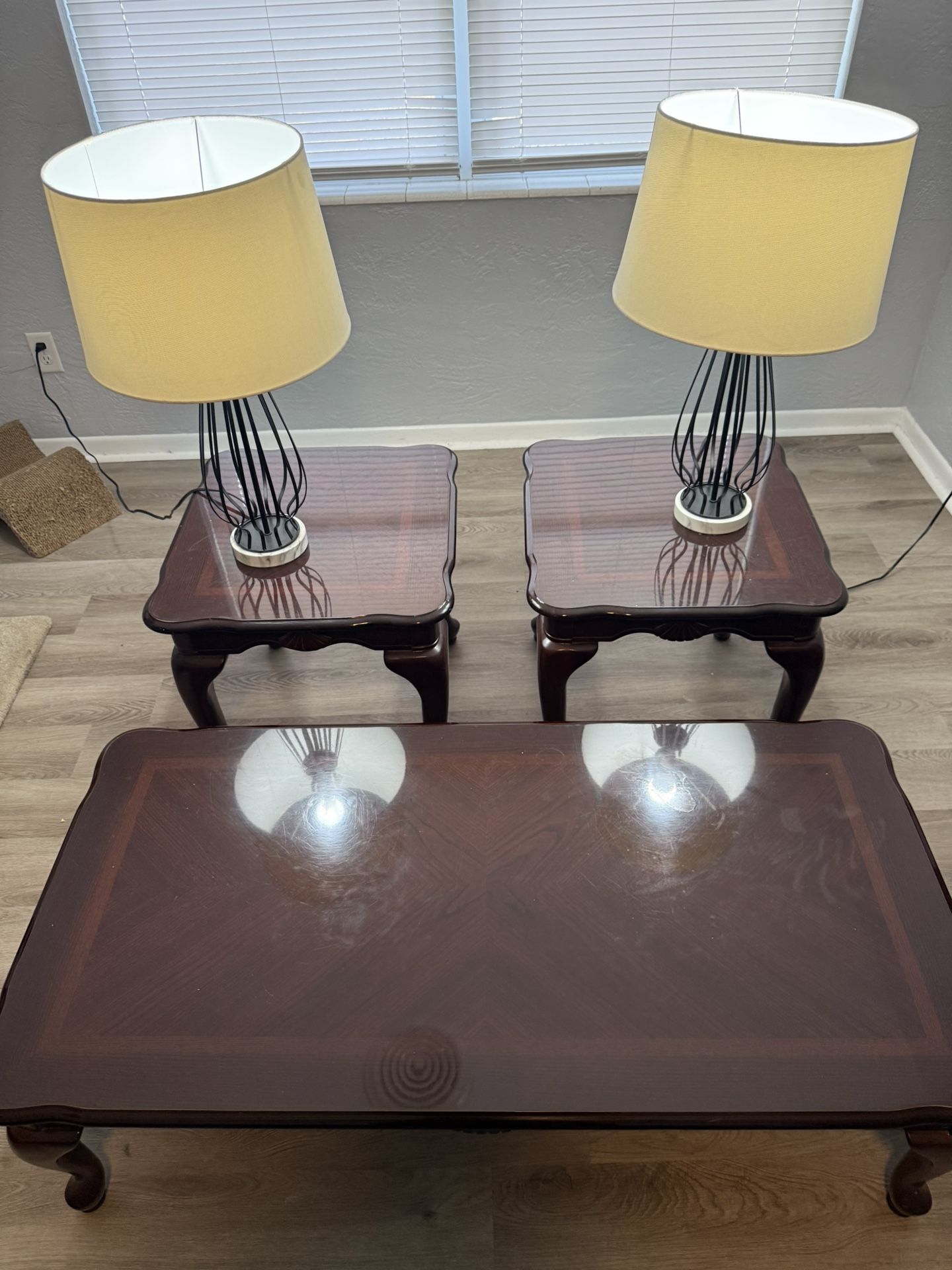 Coffee Table Matching End Tables And Lamps