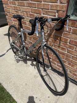 Giant road racing triathlon bike