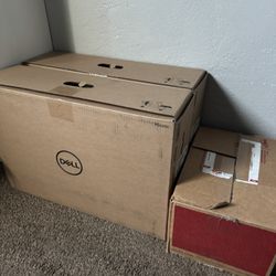 Two Sets Of Dell Computer Monitors And Smart Docks