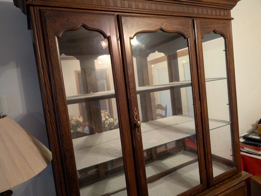 China Cabinet OBO