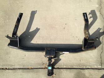 Trailer hitch for 94-96 Cadillac Deville