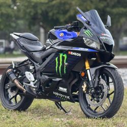 2021 Yamaha R3