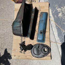 400 SBC Oil Pan, Valve Covers, Timing Chain Cover. 