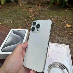 Apple       IPhone     15    Pro    Max    Unlocked 