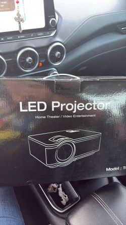 LED PROJECTOR