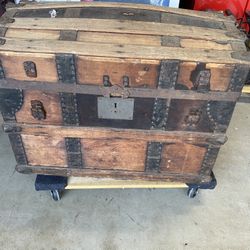 Vintage Travel Chest
