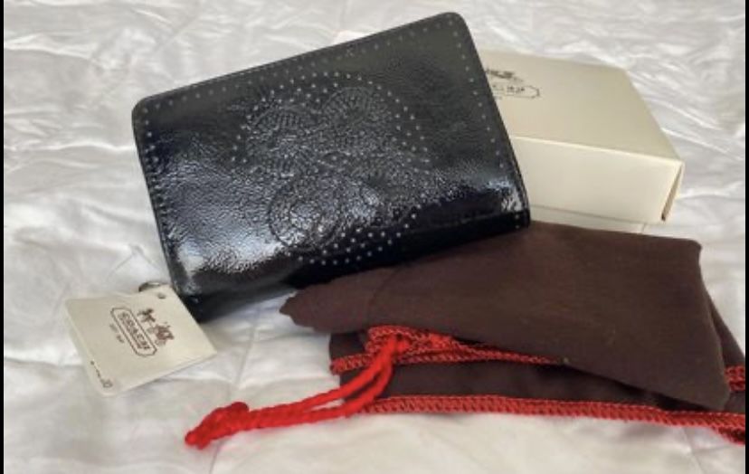 Black Patent Leather Coach AUDRY Perferated Medium Zip Wallet~ 45478