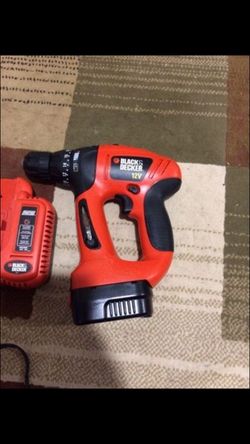 $40 NEW Black&Decker drill with charger