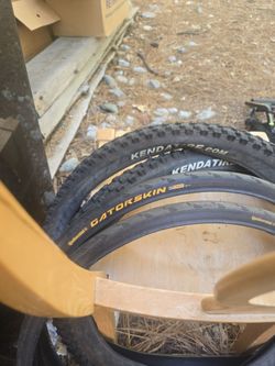 Brand New bike tires GATOR SKIN CONTINENTAL & KENDATIRE. COM