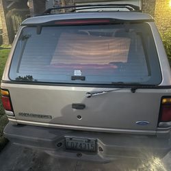 1996 Ford Explorer