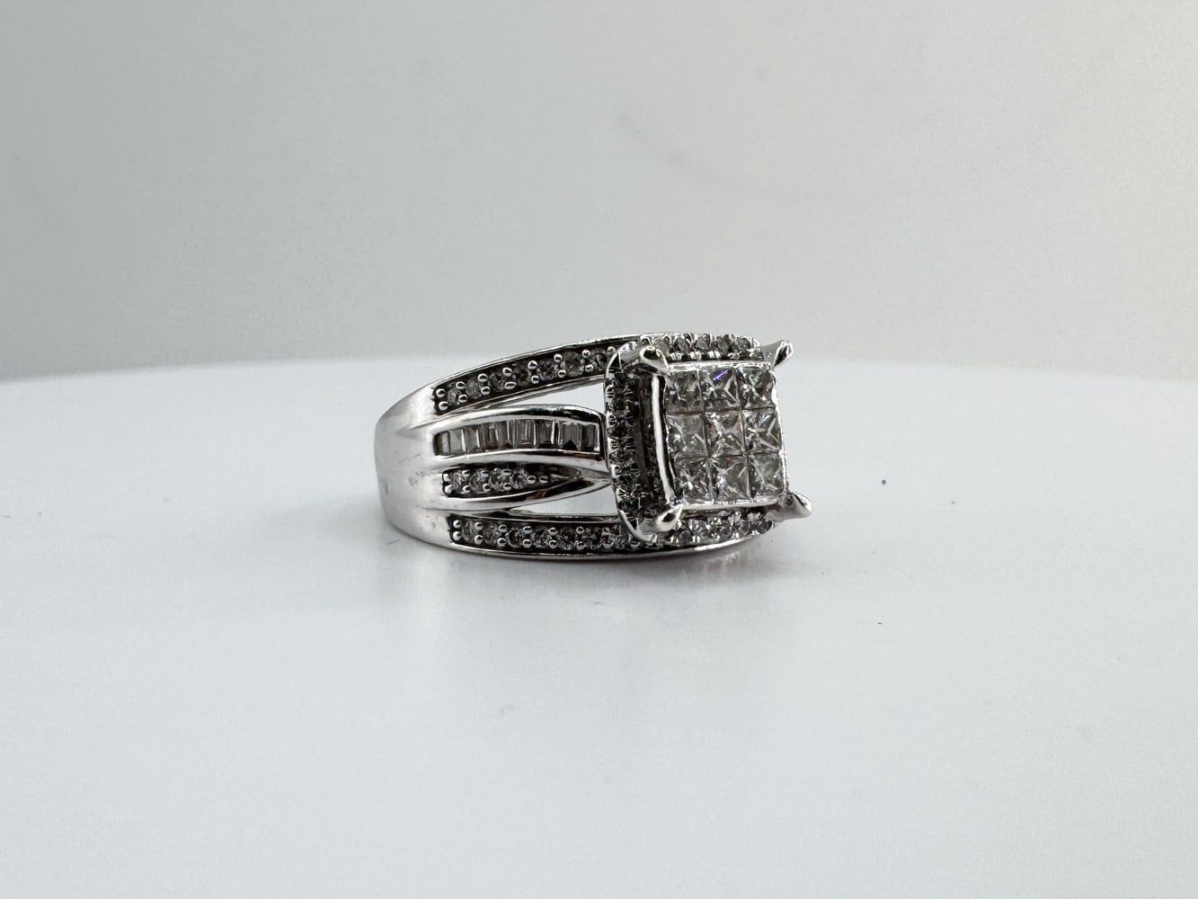 Ladies 1ctw Princess Diamond 10k White Gold Engagement Ring Size 7.25 11053120