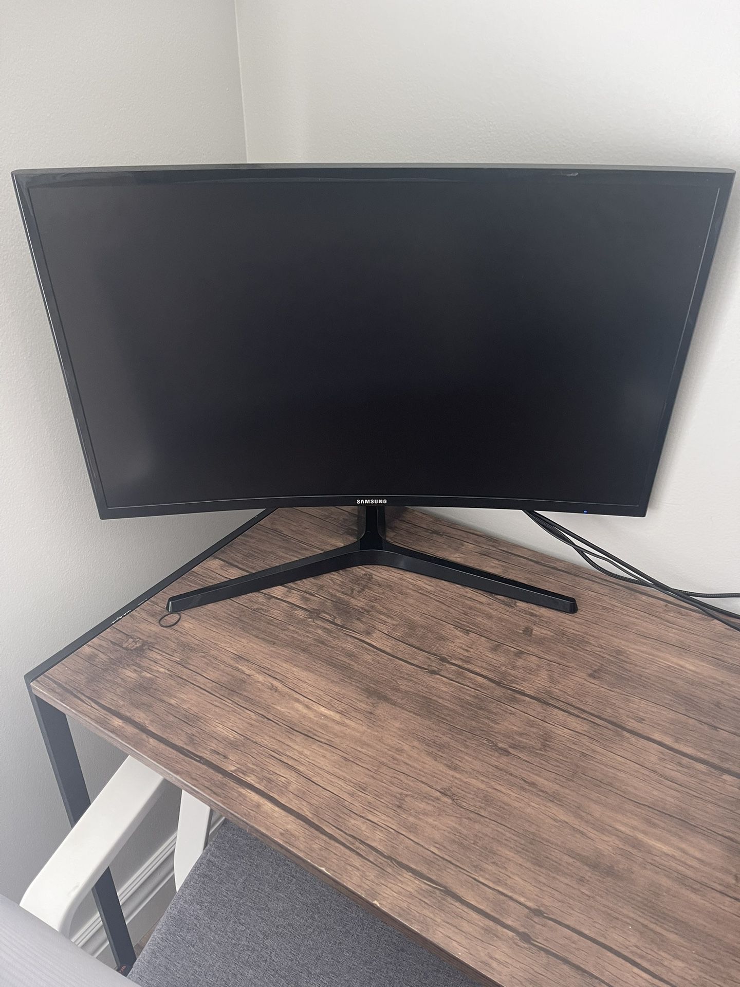 27” Samsung monitor For Sale