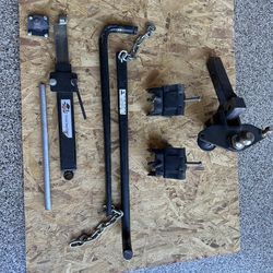 Weight distribution hitch