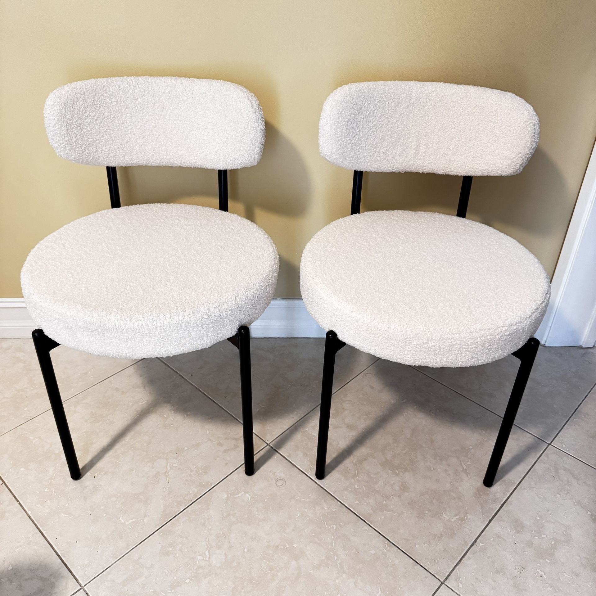 Set of 2 Modern White Dining Chairs – NEW