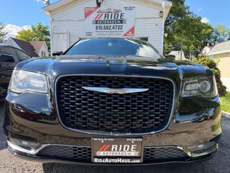 2019 Chrysler 300