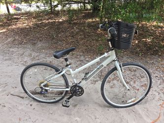 Cannondale C400 Hybrid Bike
