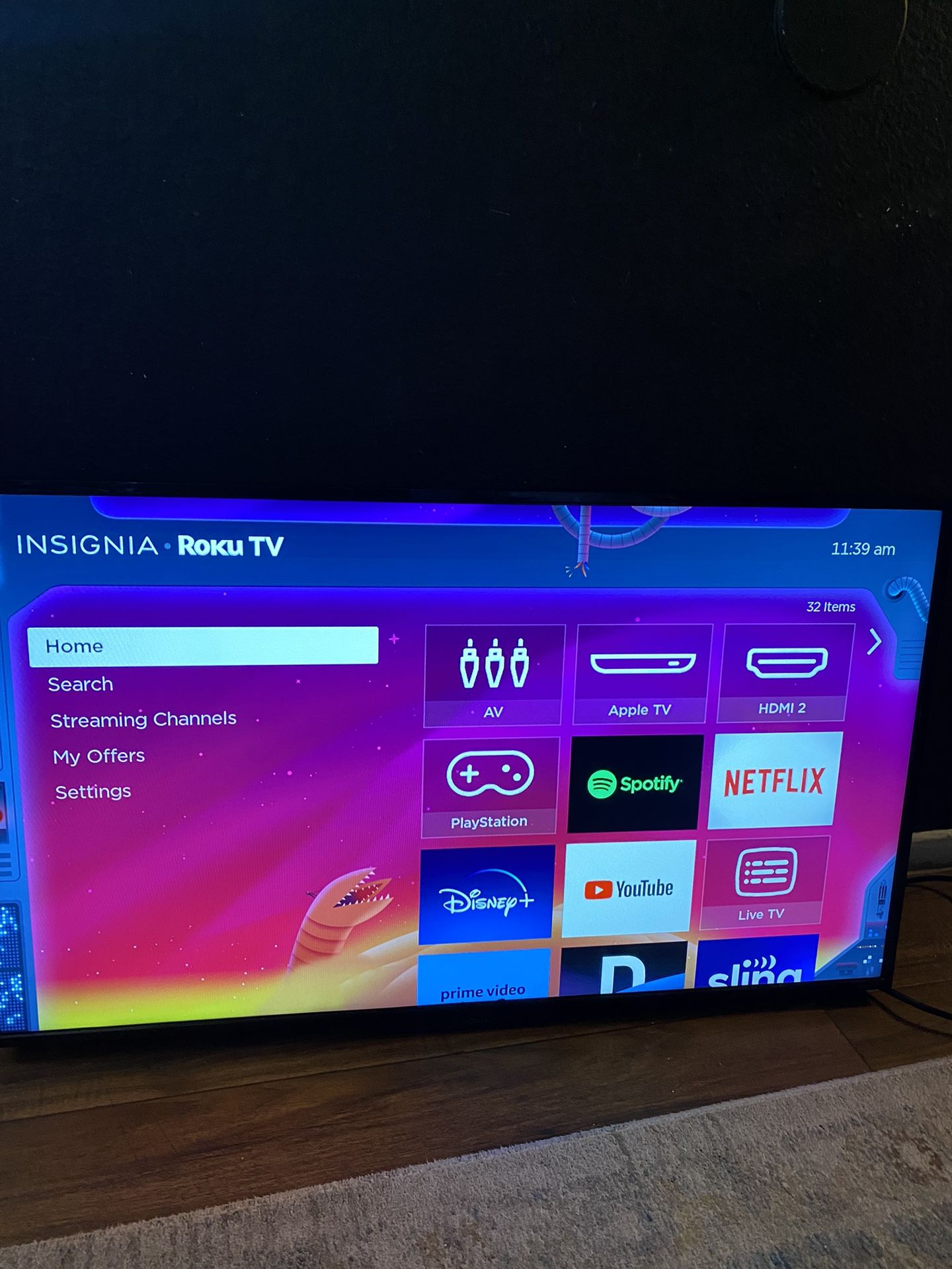 Insignia 39" Class LED 1080p Smart HDTV Roku TV