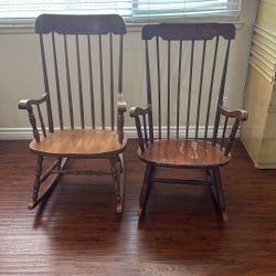 2 Rocking chairs