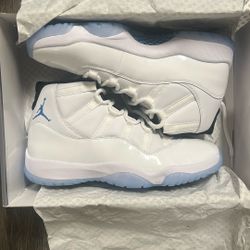 Jordan 11 Legend Blues 