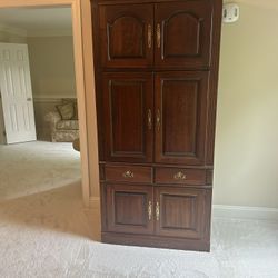 Entertainment Cabinet/Armoire