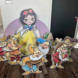 Snow White, 7 Dwarves And Witch