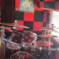 CLASES DE BATERIA 60 DLSADOMICILIO  INCLUIDO ARMONIA  SOLFEO Y TEORIA MUSICAL 