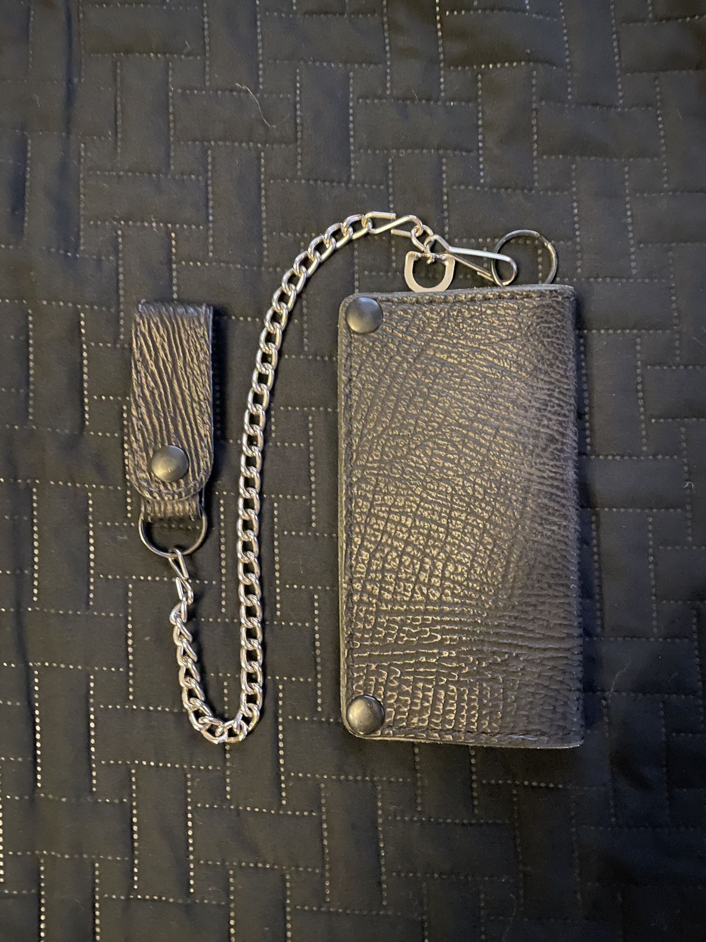 Shark Skin Bi Fold Chain Wallet