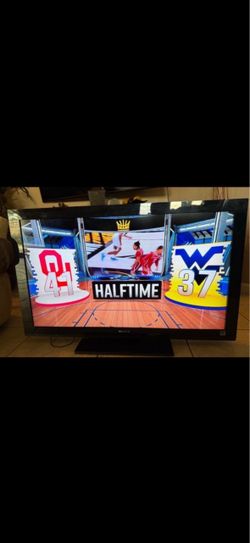 The Sony BRAVIA KDL-40BX420, 40-inch LCD HDTV