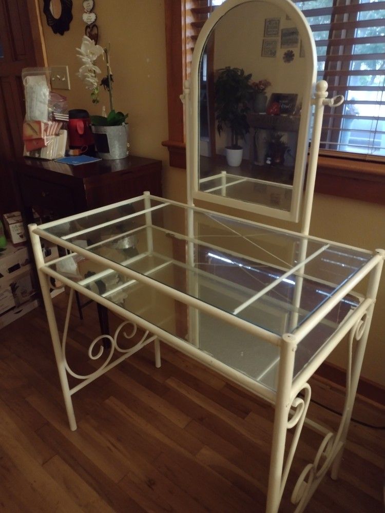 Medium Size Mirror And Single Chest Drawers