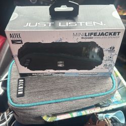 Mini life, jacket, rugged wireless speaker