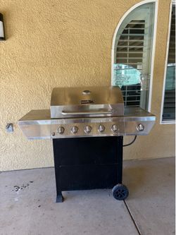 Gas grill
