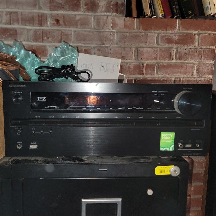 Onkyo tx-nr717 Channel Av Reciever