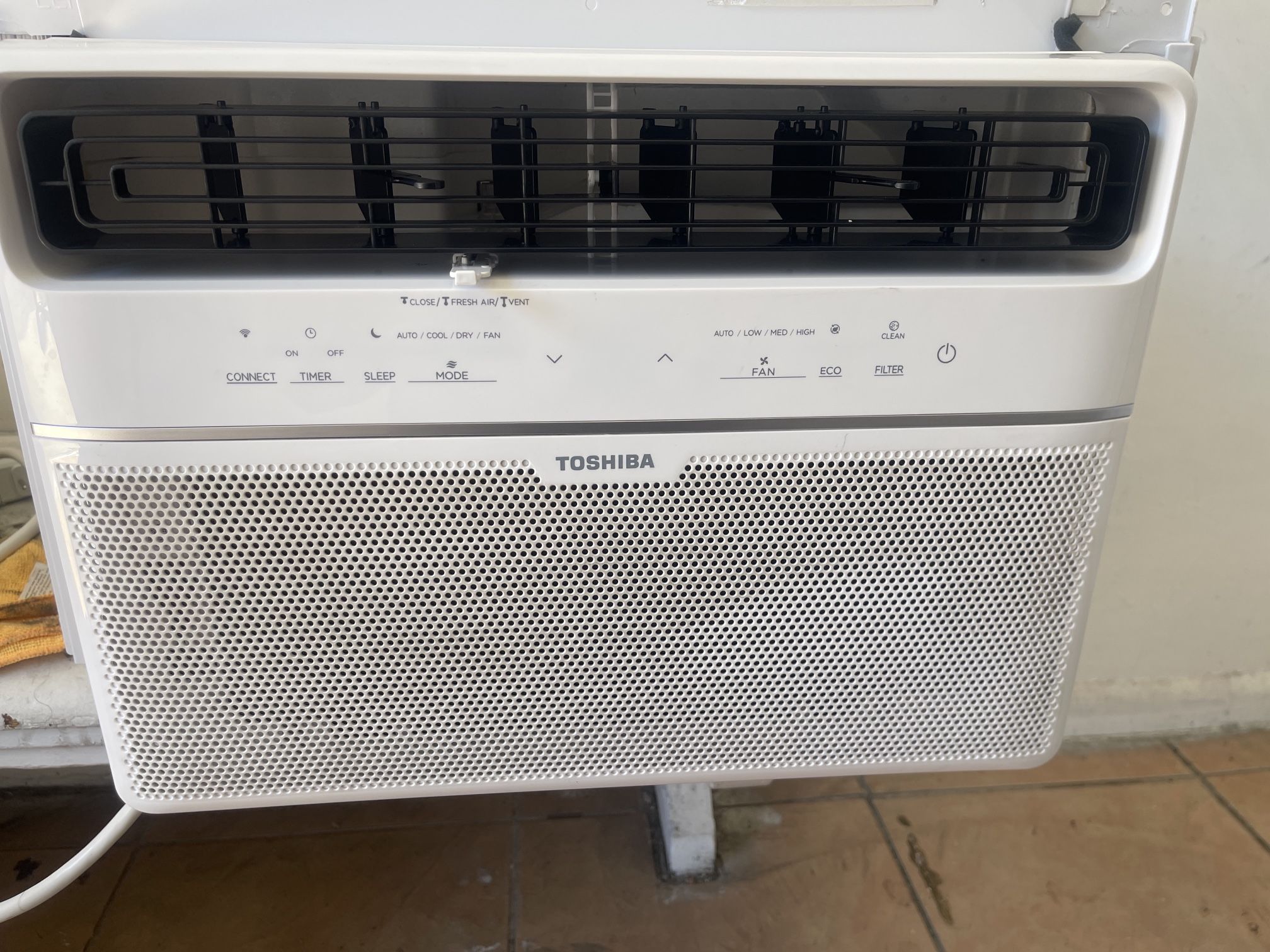 Toshiba 12000 Btu Air Conditioner