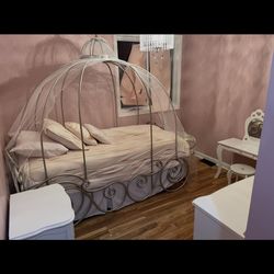 Twin Princess Carriage Bed 