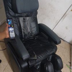 Cozzia Zero Gravity Massage Chair