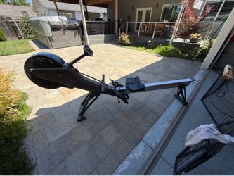 Dynamic R1 Pro Rowing Machine