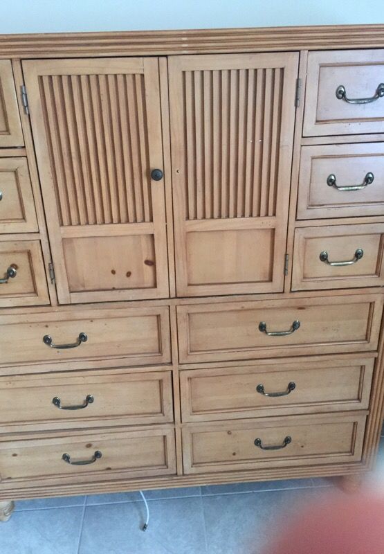 Omware Dresser