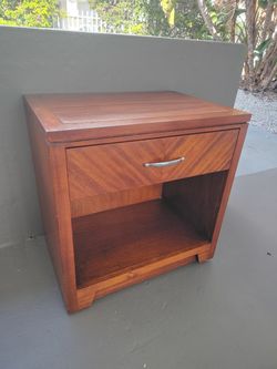 Mark David Nightstand / End Table – Hotel Quality