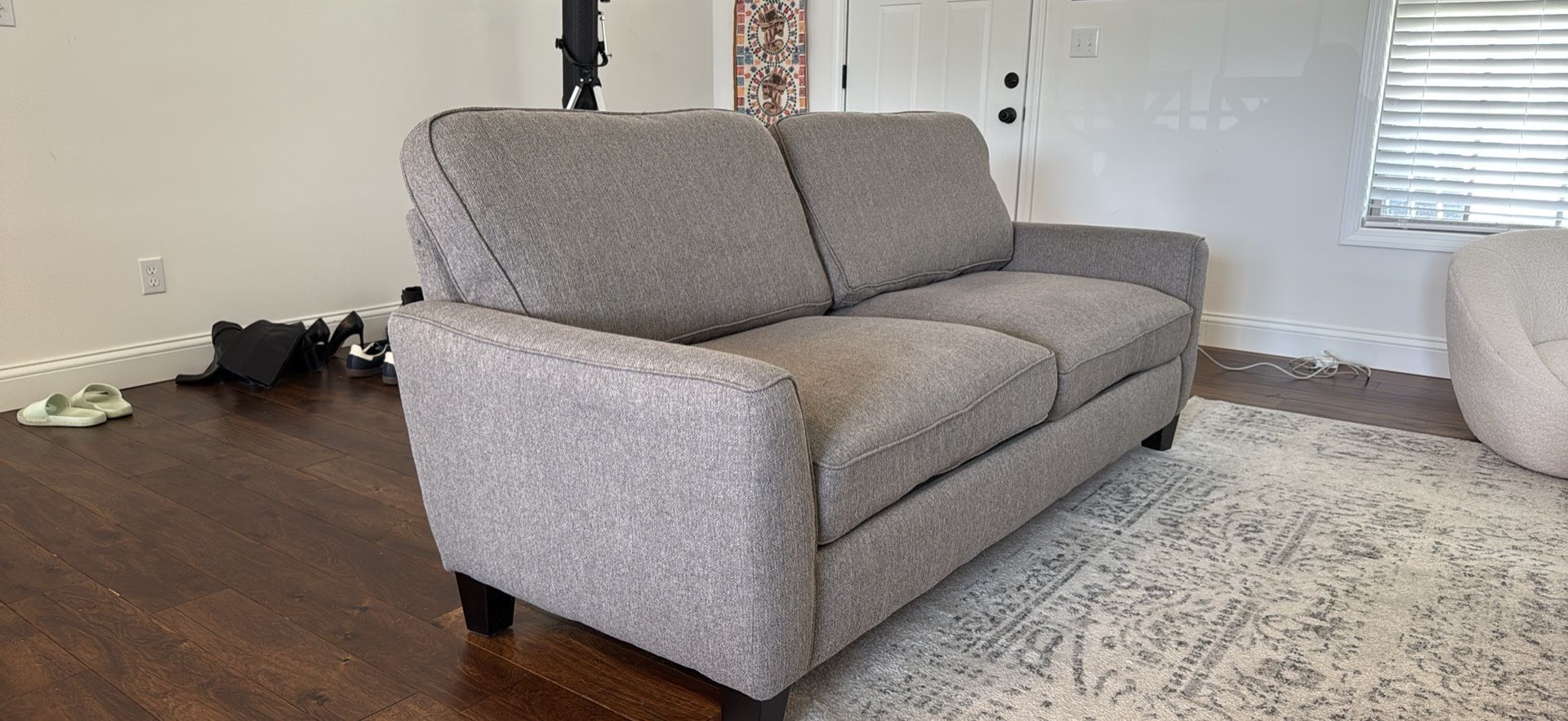 Sofa /Couch - Serta