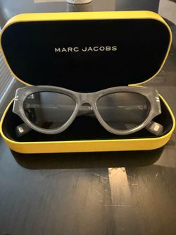 Marc Jacob’s grey sunglasses women’s