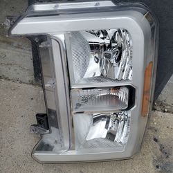 2024-2025 F250/350 LEFT HEADLIGHT