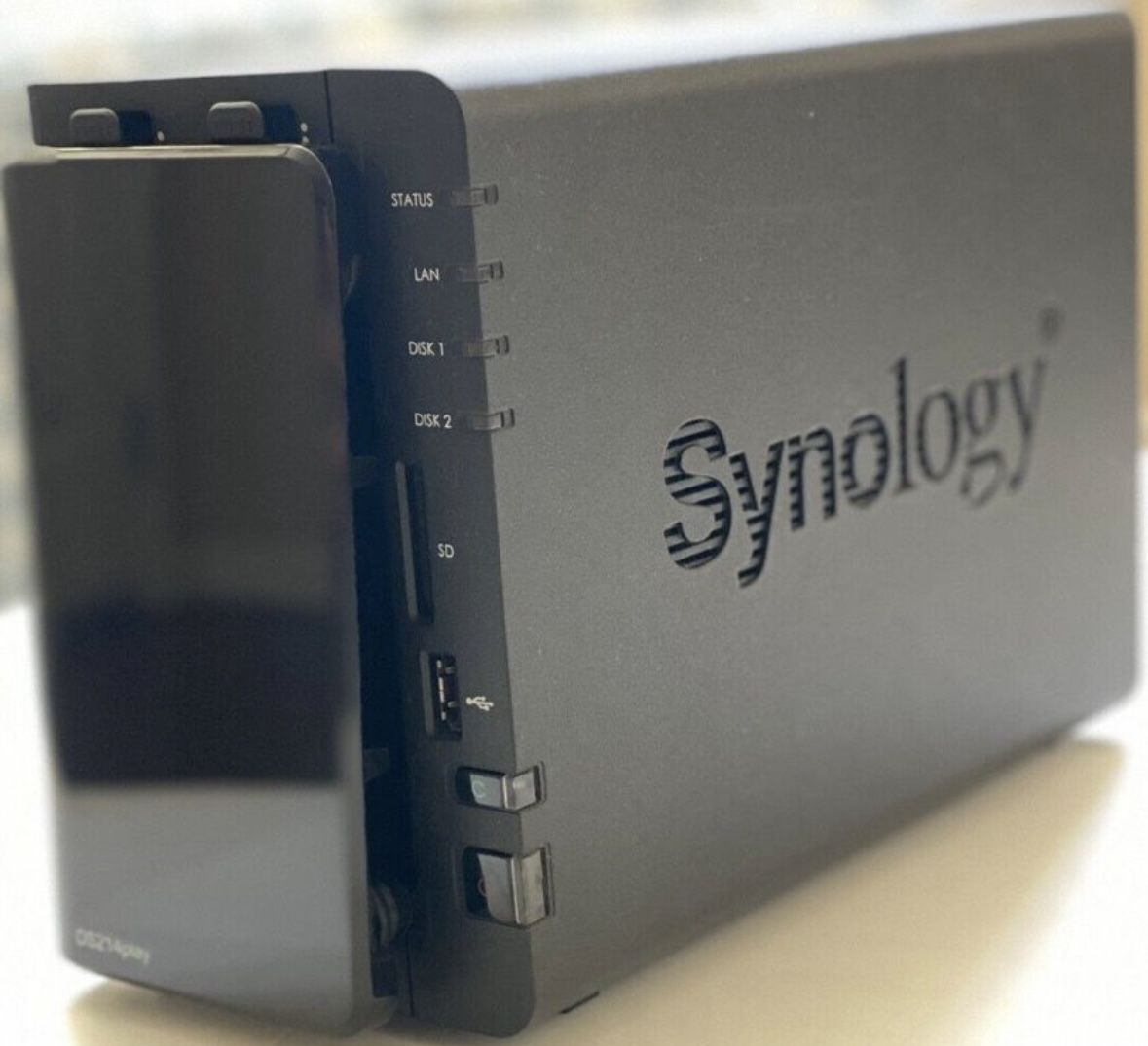 💾 Synology DS214play NAS + Samsung PRO SSD + WD Red HDD – Complete Storage Hub